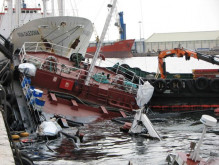 vaixell combustible tarragona fuel port barco 