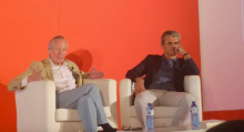 Imatge de Josep Piqué durant la conferència