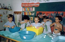 escola nens infants llar