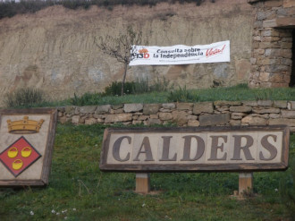 Pancarta de la consulta a Calders