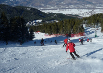 Milers d'esquiadors aprofiten la Puríssima