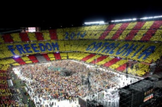 90.000 mil espectadors clamen per la independència al Camp Nou