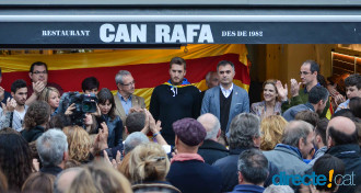 Concentració de suport a Rafel Martín a Cadaqués #ÀnimsRafel