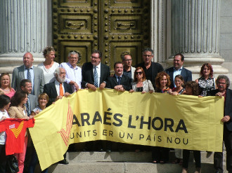 Diputats i senadors bascos i catalans a favor de la V a Madrid