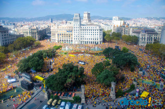 Panoràmica de l' Acte central de la campanya Ara és l'hora #FemUnPasEndavant