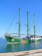 El vaixell insígnia de Green Peace, el Rainbow Warrior, a Sagunt