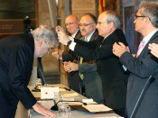 Lliurament de la Creu de Sant Jordi al Sr. Lara