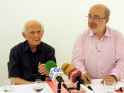 Bauman i el director de la càtedra, Josep Maria Terricabras.