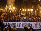 Milers de persones a favor de RTVV