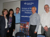 La doctora Dolors Feliu, la catedràtica Montserrat Guibernau, el professor Michael Keating, el professor David McCrone i el professor Adrian Smith.