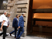 Els funcionaris judicials que van notificar advertències del TC al govern català, just abans d'entrar a Palau