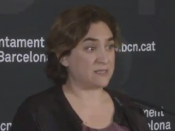 Ada Colau durant la roda de premsa