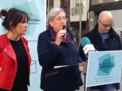 La portaveu del Pacte Local pel Referèndum, Lola M. Sala; la membre de la comissió executiva del PNR, Maite Arqué; i el president de la Federació d'Associacions de Veïns de Badalona, Sigfrido Ramos