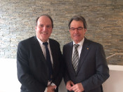 Simon Hughes, artur mas