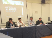 Imatge de la presentació de l'estudi, amb Sanglas, Barres, Guiteras i el presentador de l'acte, Lluís Pérez