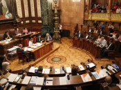 Pla general del ple de l'Ajuntament de Barcelona