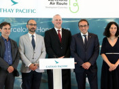 Les autoritats en el vol inaugural Barcelona-Hong Kong de Cathay Pacific