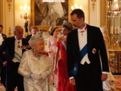 El Rei Felip IV i la Reina Isabel II durant la seva visita al Regne Unit