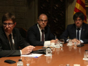 Els consellers Carles Mundó i Jordi Turull, i el president de la Generalitat, Carles Puigdemont