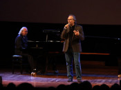 Joan Manuel Serrat ha participat a l'acte d'homenatge a Carme Balcells al Palau de la Música