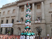 Tres de nou amb folre dels Castellers de Vilafranca, el 23 de setembre de 2017 a la plaça de Sant Jaume de Barcelona