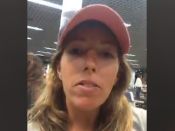 Captura del vídeo de Nuria Goma on explica que vola cap a Catalunya per votar l'1-O