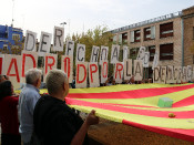 Una imatge general de l'acció reivindicativa a Lavapiés en favor del dret a decidir
