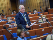El conservador britànic Roger Gale durant la seva intervenció sobre Catalunya a l'Assemblea del Consell d'Europa