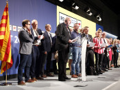 Vista general dels observadors internacionals, encapçalats per l'exministre d'Afers Estrangers d'Eslovènia Dimitrij Rupel