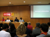 Adherits i membres del grup impulsor de la Taula per la Democràcia, en la reunió de la plataforma que s'ha fet el 17 d'Octubre de 2017 a la seu de CCOO a Barcelona