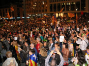 Un dels moments de la concentració de la plaça Constitució de Girona