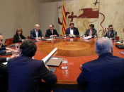 La taula del Consell Executiu del 24 d'octubre del 2017 amb Puigdemont i els consellers