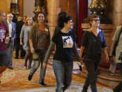 Imatge dels diputats de la CUP entrant al ple del Parlament el 27 d'octubre de 2017