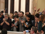 Diputats de la CUP a dalt de l'escala del Parlament