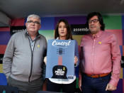 El vicepresident de l'ANC, Agustí Alcoberro, el productor de l'acte i membre del secretariat, Linus Puchal, i la productora artística del concert, Gemma Recoder