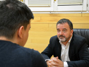Alfred Bosch, en un moment de l'entrevista