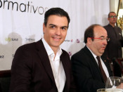 Sánchez durant l'esmorzar informatiu amb Miquel Iceta