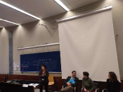 Mercè Lorente parla durant l'acte a la UPF