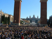 Els 10.000 músics i cantaires omplen plaça Espanya