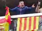 Captura del vídeo on un grup d'espanyols increpen als manifestants catalans a Brussel·les
