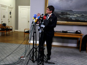 Pla general de Carles Puigdemont durant la compareixença davant els mitjans de comunicació
