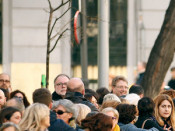 La coordinadora general del PDeCAT, Marta Pascal, mentre espera l'arribada de l'expresidenta de l'AMI, Neus Lloveras, per declarar davant del Suprem