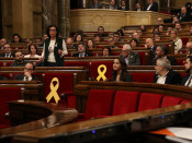 L'hemicicle amb Marta Rovira, d'ERC, responent la líder de Cs, Inés Arrimadas