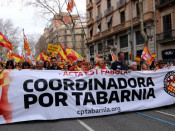 Una de les pancartes que han encapçalat la manifestació de Tabàrnia al centre de Barcelona