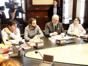 Sergi Sabrià i Gerard Gómez (ERC) amb Eduard Pujol i Gemma Geis (JxCat)