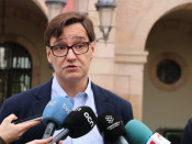 El secretari d'Organització del PSC, Salvador Illa, en una atenció als mitjans davant el Parlament de Catalunya