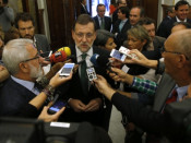 El president espanyol, Mariano Rajoy, als passadissos del Congrés