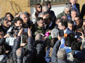 Rajoy atenent els mitjans