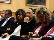 Pla mig de Sor Lucía Caram i l'alcaldessa de Tortosa, Meritxell Roigè