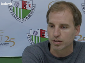 L'entrenador del Sant Andreu, Mikel Azparren